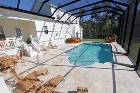 Pool Deck Cleaning